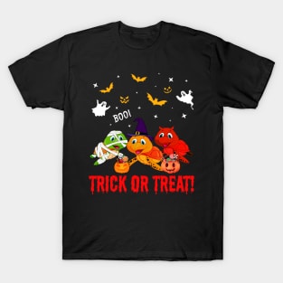 Trick Or Treat Turtle Halloween Gift T-Shirt